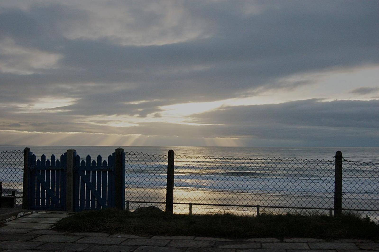 Seagull Beach House Tywyn Exterior photo